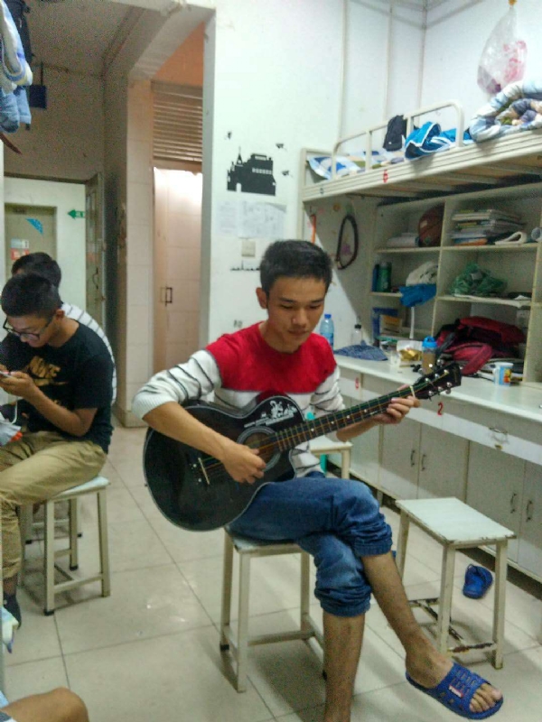 小林哥的第二张照片--阳江残疾人相亲网